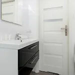 Charming In With Parking By Renters Apartment Sopot