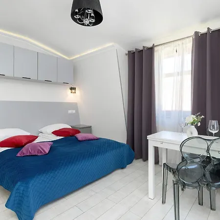 Charming In With Parking By Renters Apartment Sopot