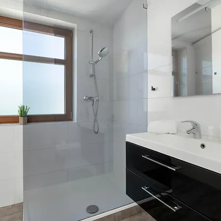 Charming In With Parking By Renters Appartement Sopot